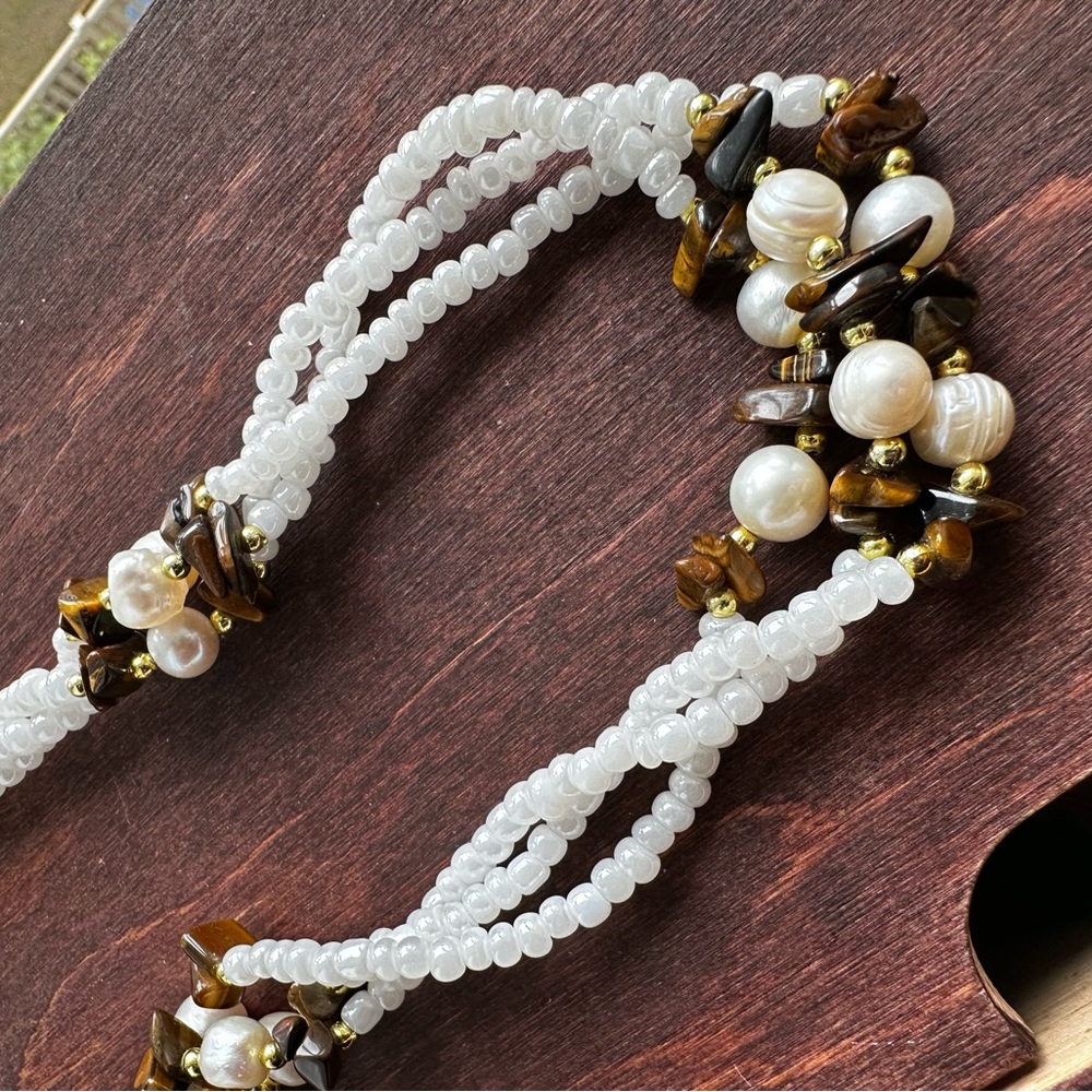 NWOT Genuine Pearl+Tiger Eyes Crystal With White Beaded Necklace